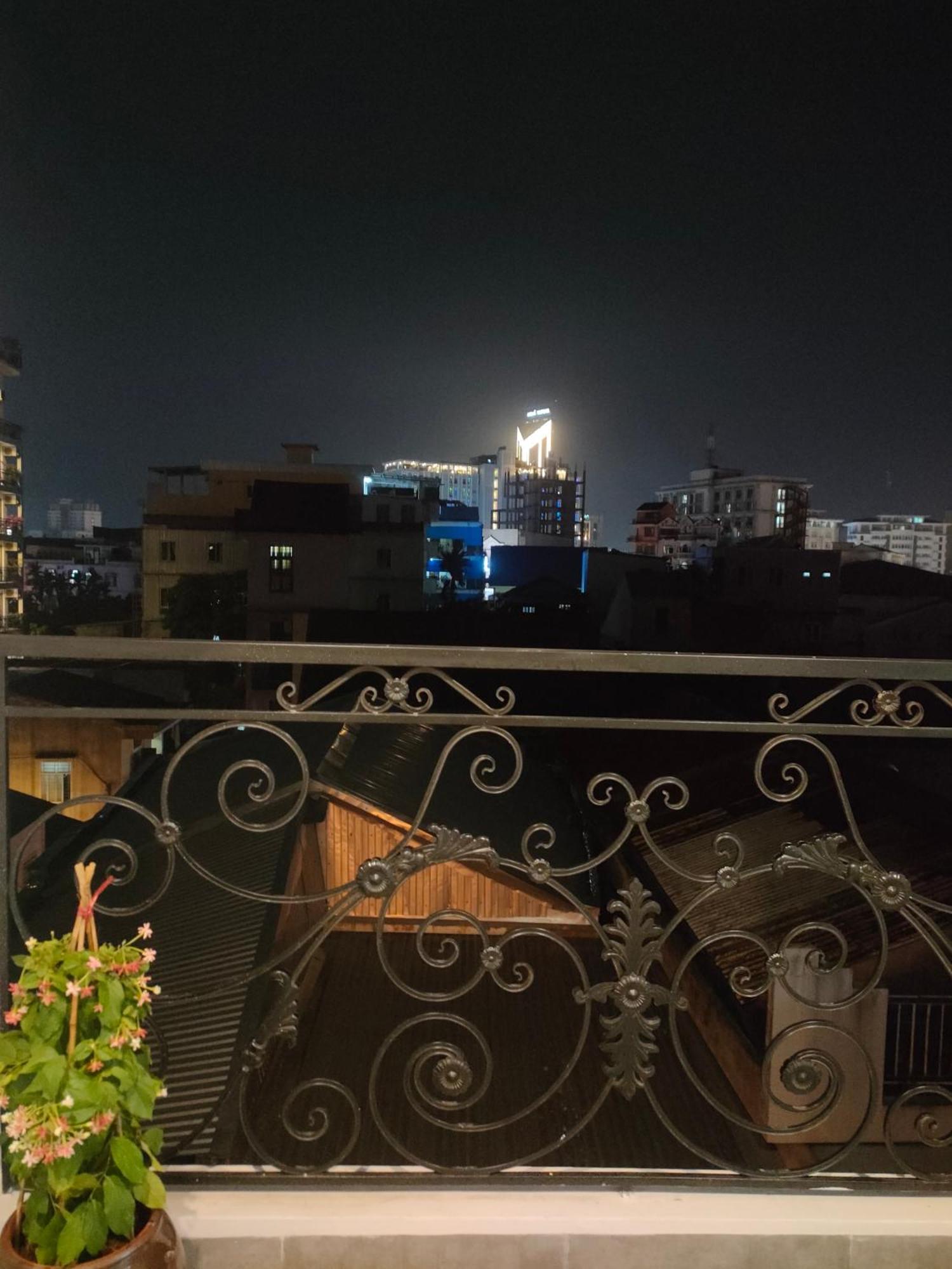 Nineties Homestay เว้ ภายนอก รูปภาพ