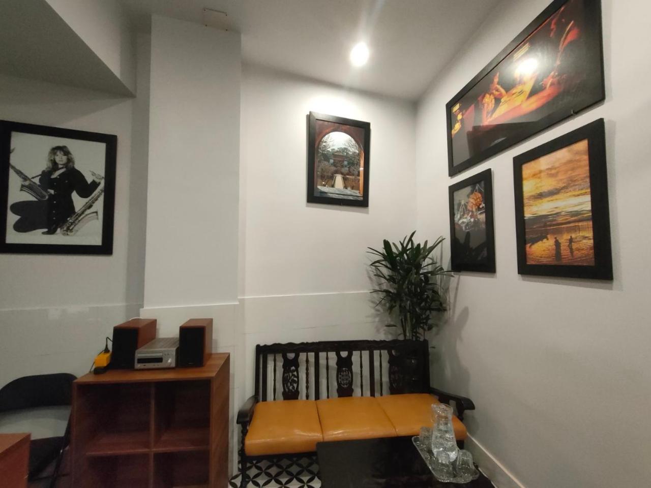 Nineties Homestay เว้ ภายนอก รูปภาพ